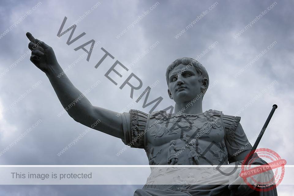 statue of Caesar